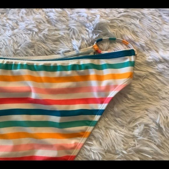 Nwt hot water striped bikini bottom - Picture 9 of 9